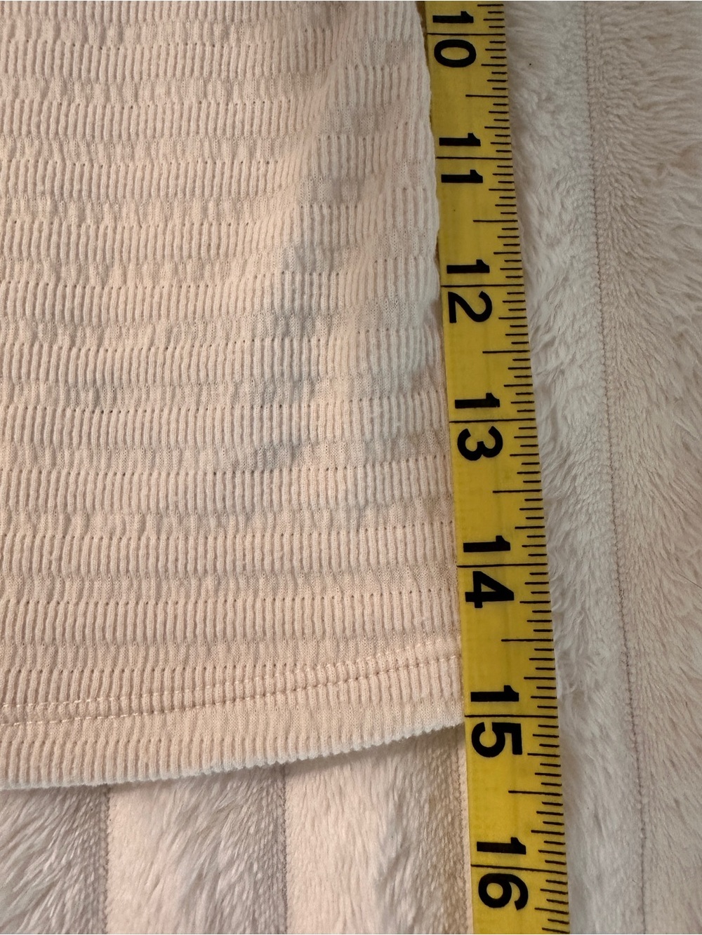 GAP Fit Ribbed Racer Back Tank in Off-White Workout - Picture 6 of 8